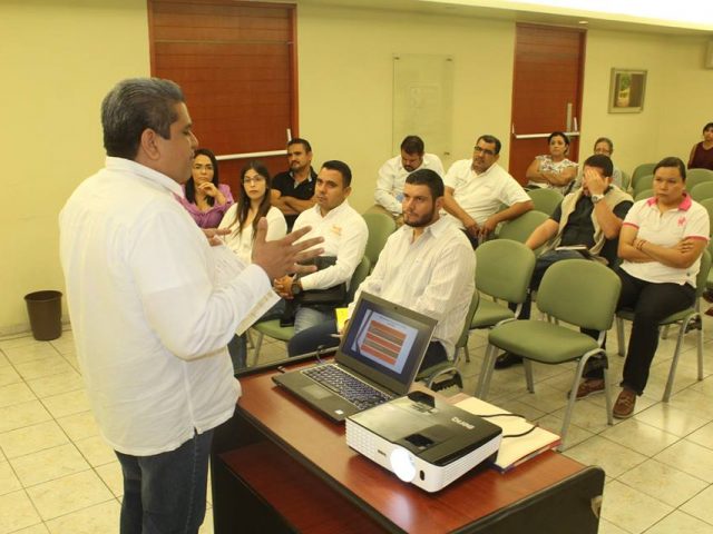Capacitación a personal de la SEP Colima sobre Protección de Datos Personales.