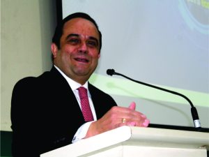 Conferencia magistral “La revolución digital de nuestra era: ¿una oportunidad para la economía global?”