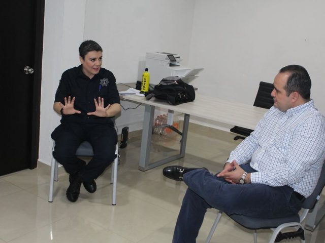 Reunión de trabajo entre la Policía Cibernética y comisionados de Infocol