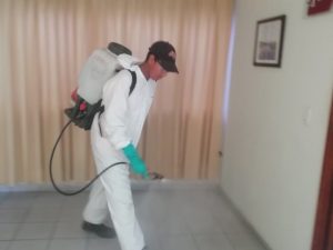 BRIGADA DE SANITIZACIÓN AL EDIFICIO DEL INFOCOL.