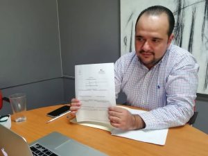 Firma Convenio de Contrato de Uso de Software «Test Data, generador de versiones públicas»