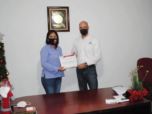 Entrega INFOCOL Constancia de Transparencia a DIF VdeA