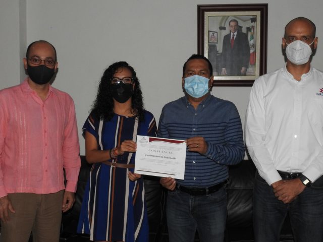 ENTREGA INFOCOL CONSTANCIA DE CUMPLIMIENTO AL AYUNTAMIENTO DE COQUIMATLÁN