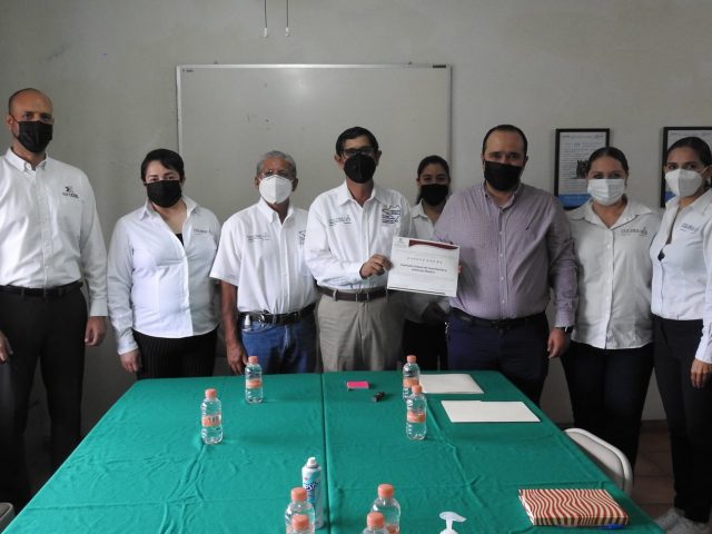 ENTREGA DE CONSTANCIA A LA COMISIÓN ESTATAL DE CONCILIACIÓN Y ARBITRAJE MÉDICO