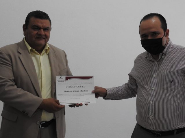 ENTREGA DE CONSTANCIA AL TRIBUNAL DE ARBITRAJE Y ESCALAFÓN