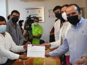 ENTREGA DE CONSTANCIA AL PODER LEGISLATIVO