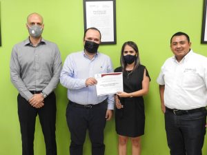 ENTREGA DE CONSTANCIAS AL IMADES